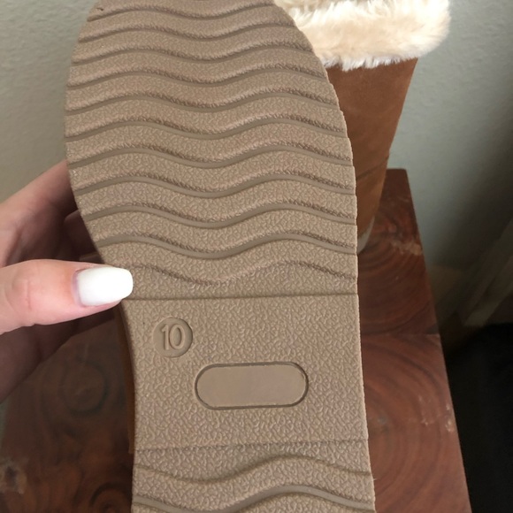 ✨ NWT Suede Winter Boots ✨ - Picture 9 of 15